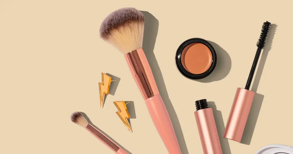 Top 5 Xịt Khoáng Làm Mát Da Mùa Hè 2026: Avene, Vichy, La Roche-Posay Loại Nào Xịn?